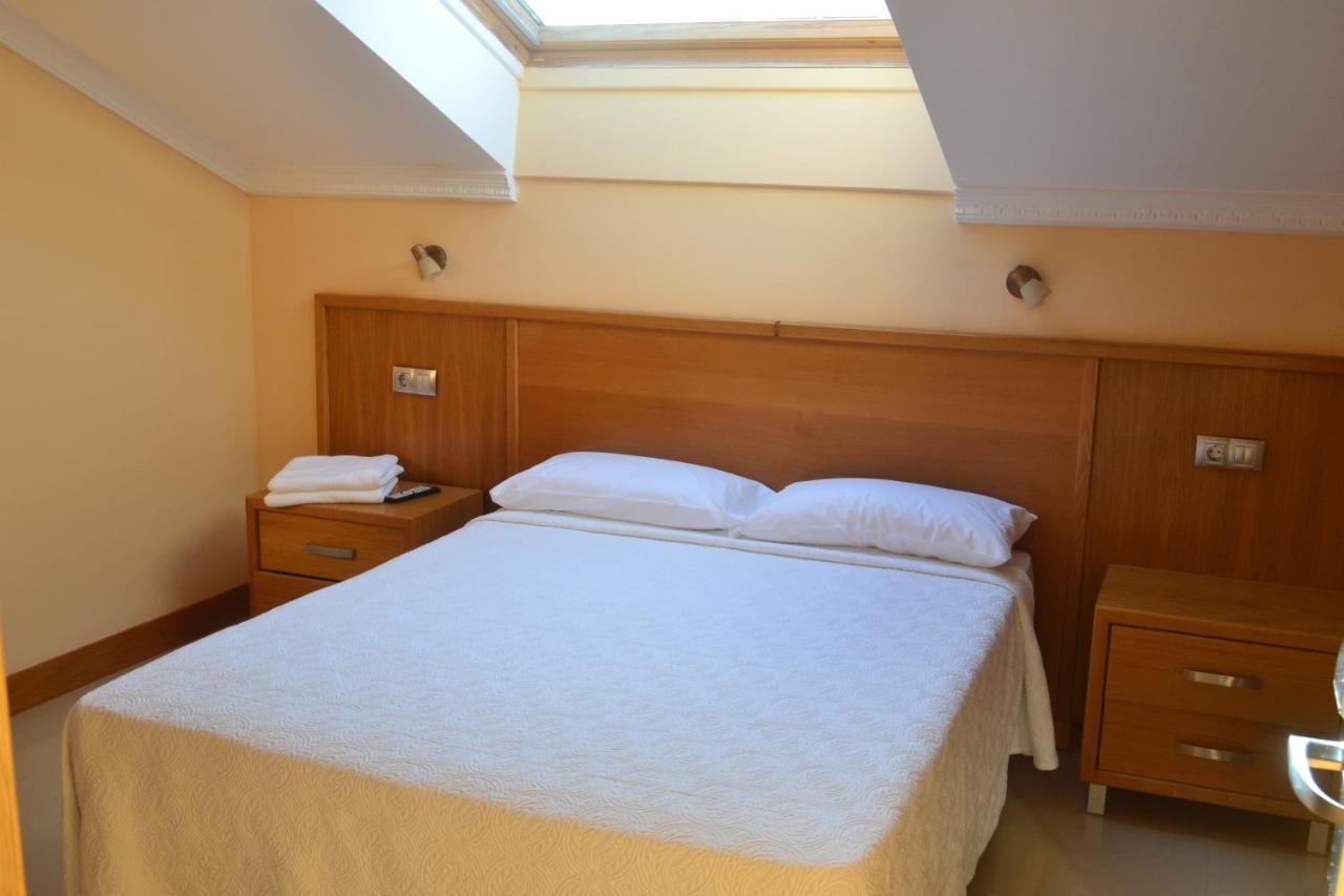 Hotel La Ribera Santianes ภายนอก รูปภาพ